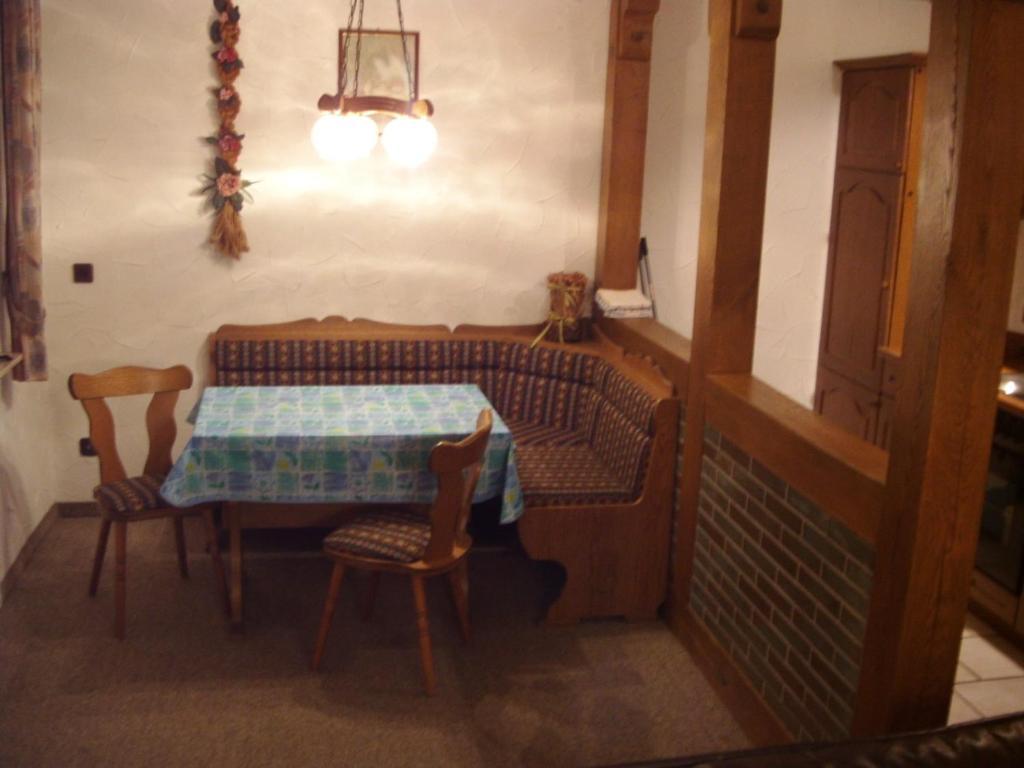 Ferienwohnungen Seidenweber Schmallenberg Habitación foto